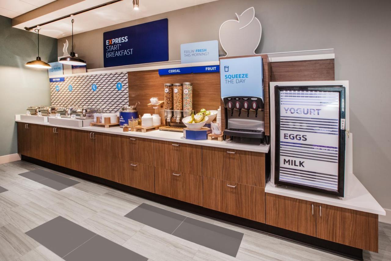 Holiday Inn Express & Suites Ridgecrest - China Lake By Ihg Exteriér fotografie