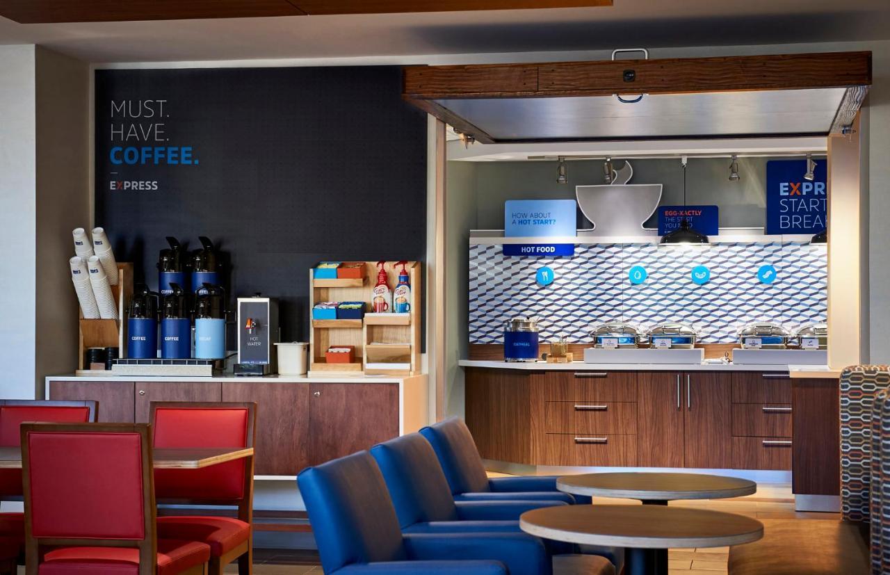 Holiday Inn Express & Suites Ridgecrest - China Lake By Ihg Exteriér fotografie
